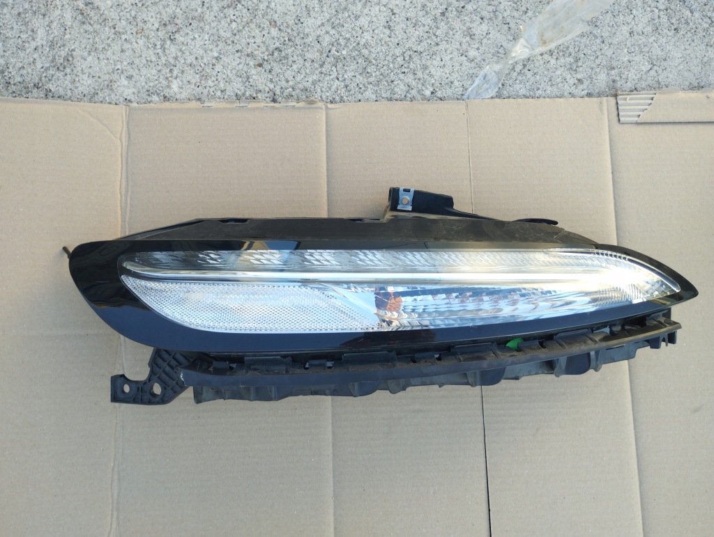 фото №1, Jeep cherokee kl лампа права перед 68157104ar