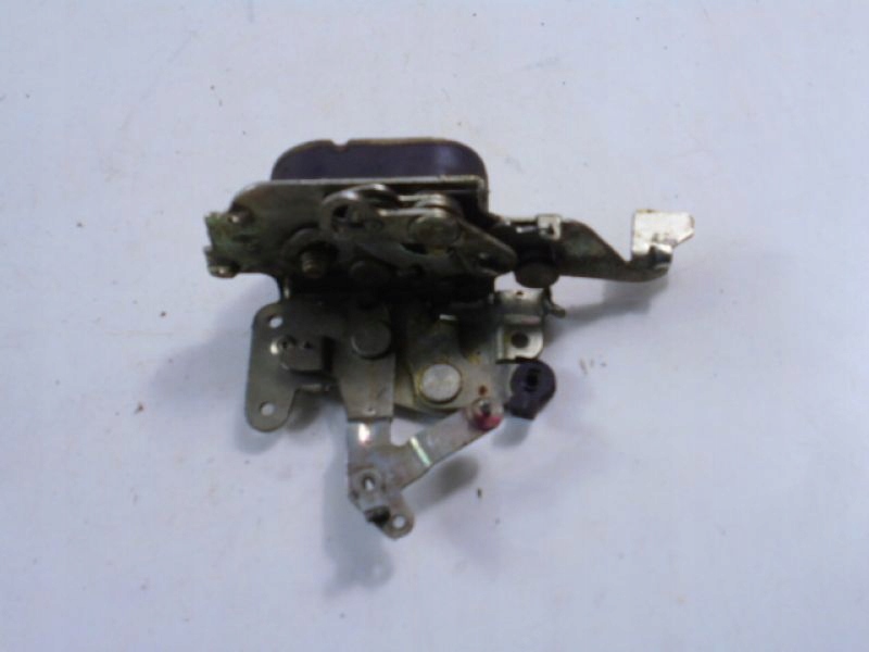 Fiat uno 146 89-02 замок двері перед правий 5d в Україні