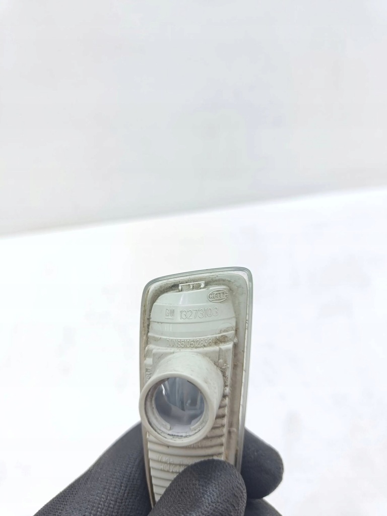 Opel astra j 2010 поворотник крила передній Зі Шроту