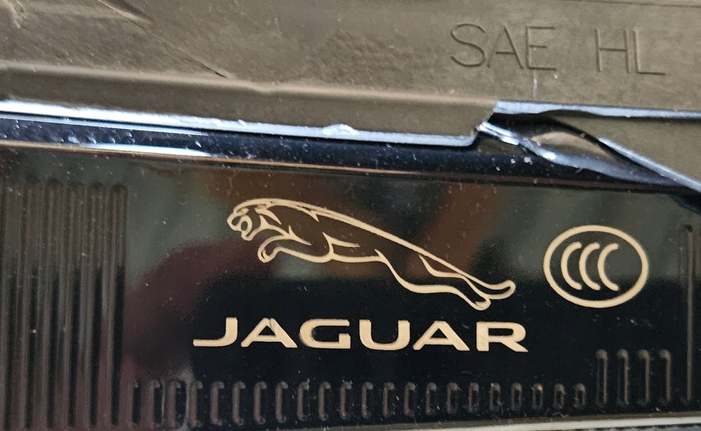 Jaguar e-pace x540 pixel m9c3 ліхтарі  full led нове Зі Шроту