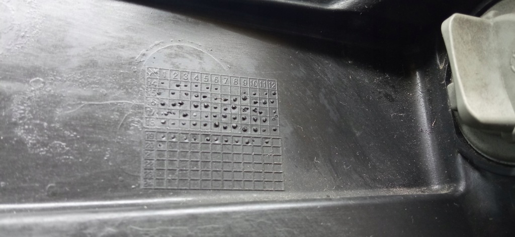 фото №13, Hyundai i20 ii 14- лампа фара левый перед обычная 92101-c8000