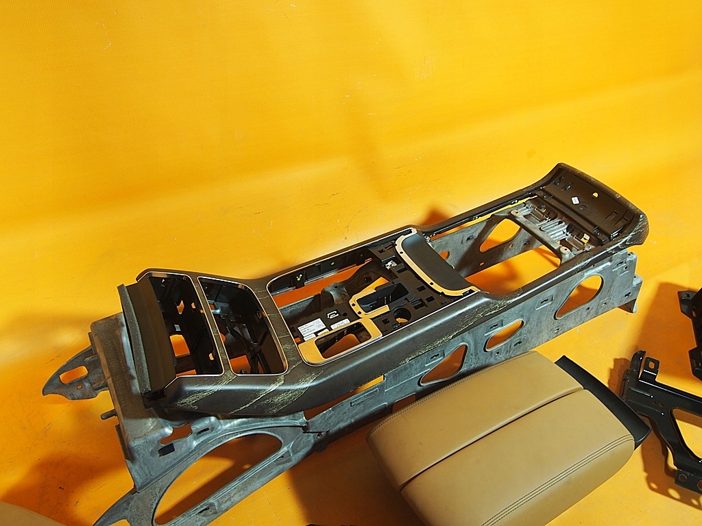 Audi a8 4h long сидіння заднє сидіння монітори exclusive Оригінал