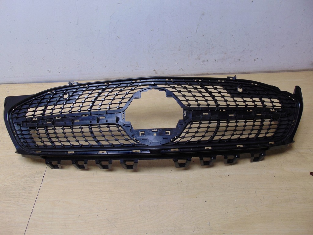 фото №1, Решітка радіатора решітка радіатора mercedes cla amg w118 a1188880000