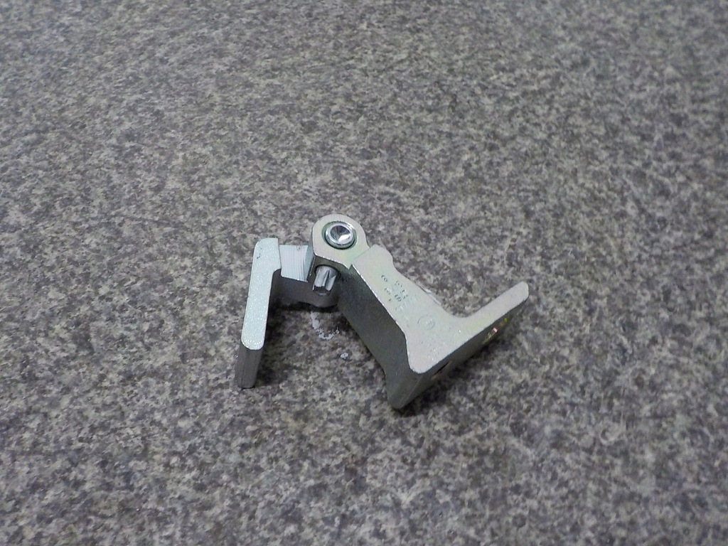 фото №1, Петля двері правий задня cayenne touareg 2010-