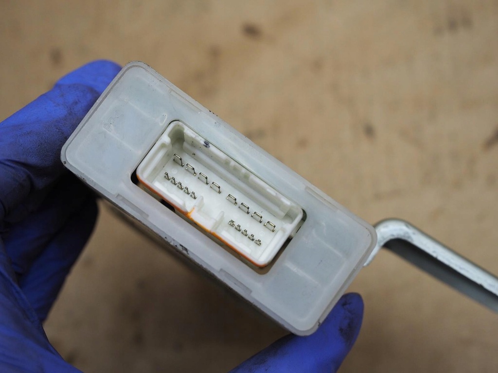 фото №10, Бортовий комп'ютер модуль subaru legacy 02r 88035-ae071