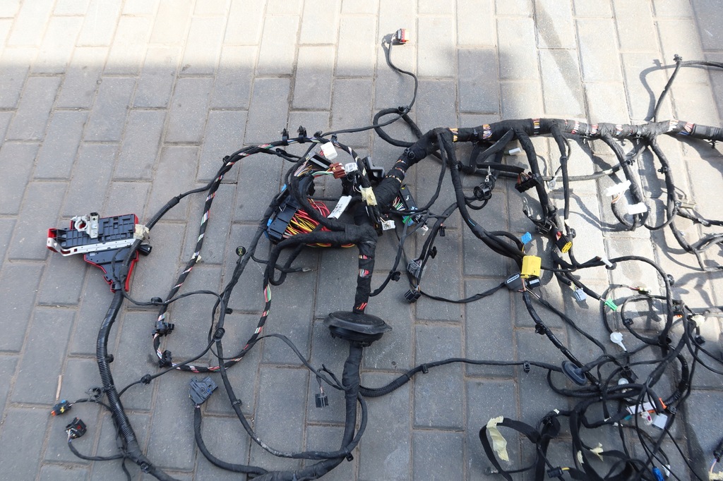 фото №9, Електропроводка відсік двигуна renault express