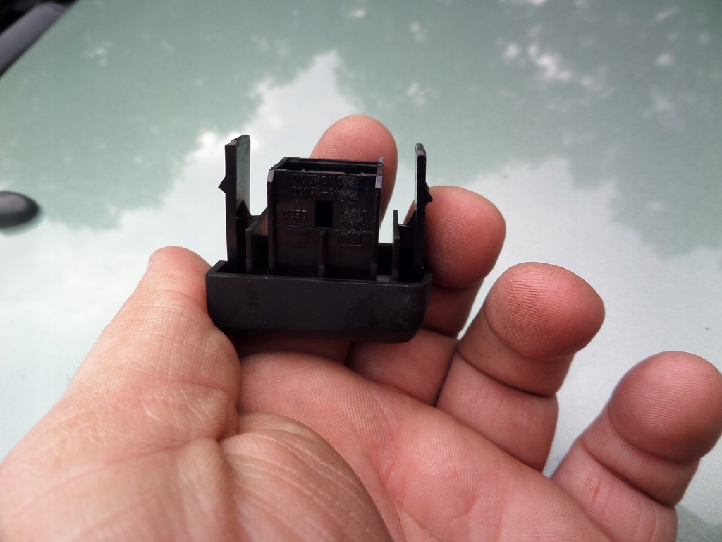 фото №3, Заглушка консоли центральной accent ii 02-06