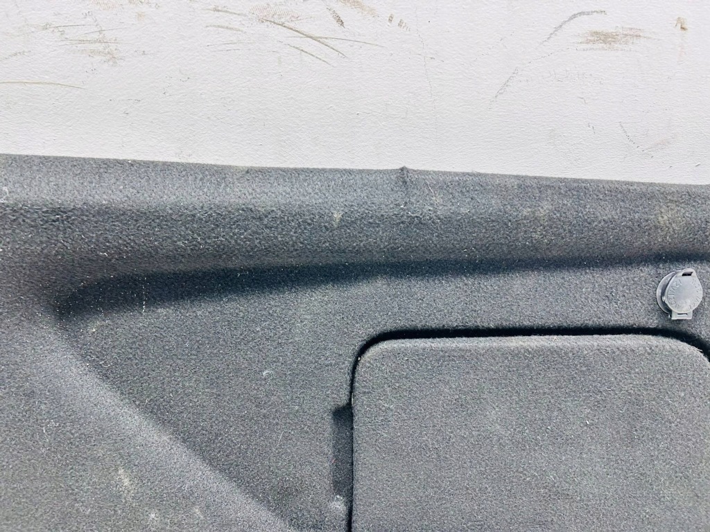 фото №5, Corolla e21 kombi 2.0h обшивка оббивка багажника правий права uszk