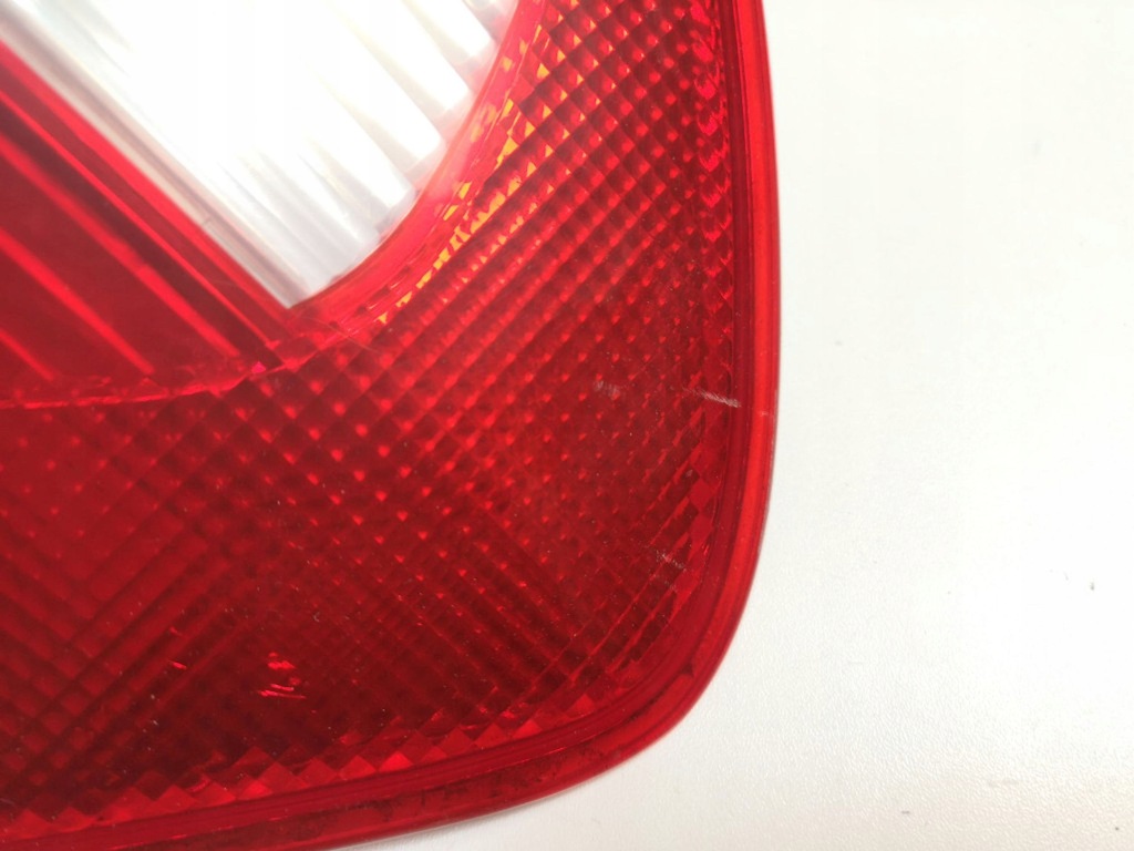 фото №6, Bmw 1 e81 e87 2006 ліва сторона лампи задні