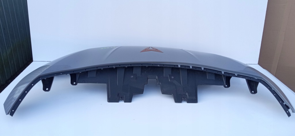 Купити Seat cupra born 21- решітка радіатора частина верхній бампера перед каркас 10e807217h