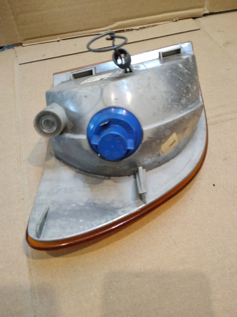 фото №7, Поворотник левый mercedes vito w638 6388200021 oryg.