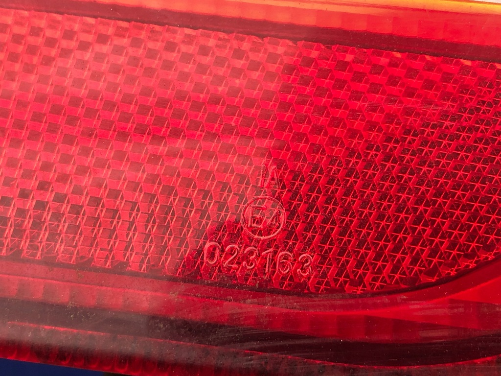 фото №7, Лампа задняя правая mitsubishi colt v hb 043-1679