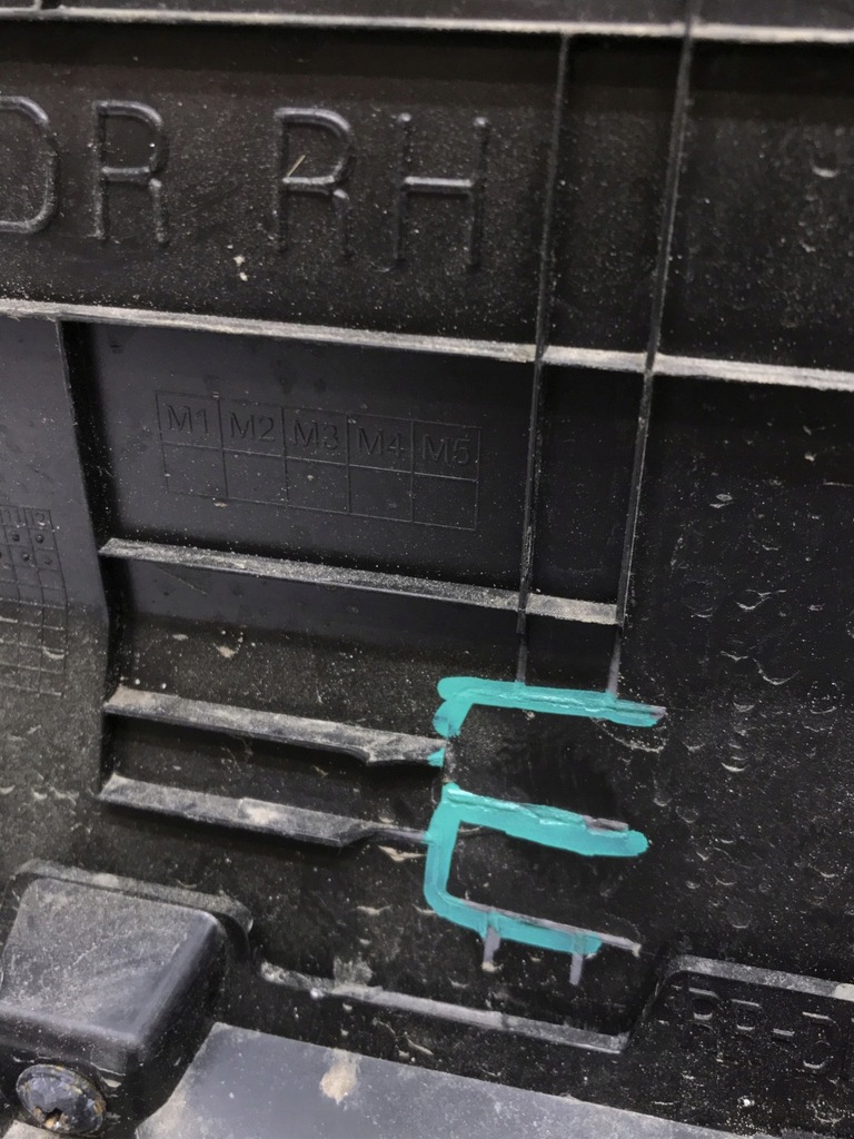 фото №14, Kia sorento v молдинг крыла правая задняя 87734-r2000