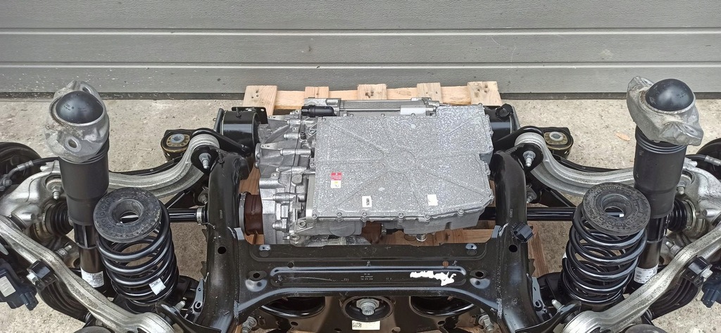 фото №7, Skoda enyaq двигатель электрический подвеска задняя kompl ebja 1ea907230