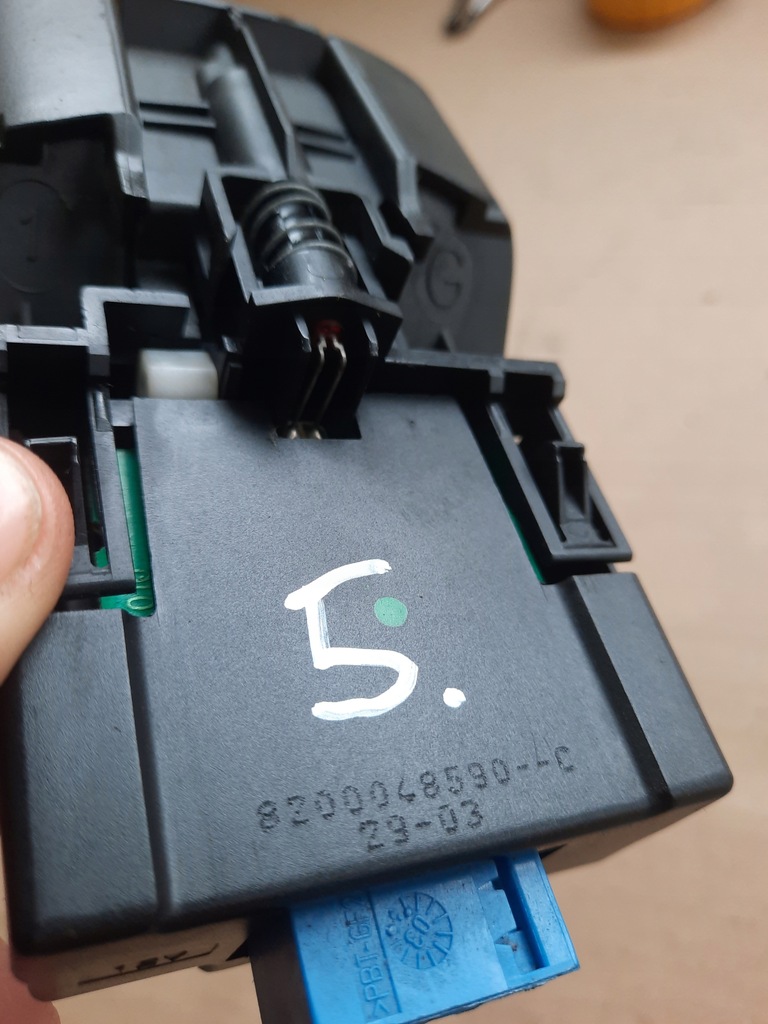 фото №6, Кнопка важіль ручка гальма ручного renault espace iv 8200048590