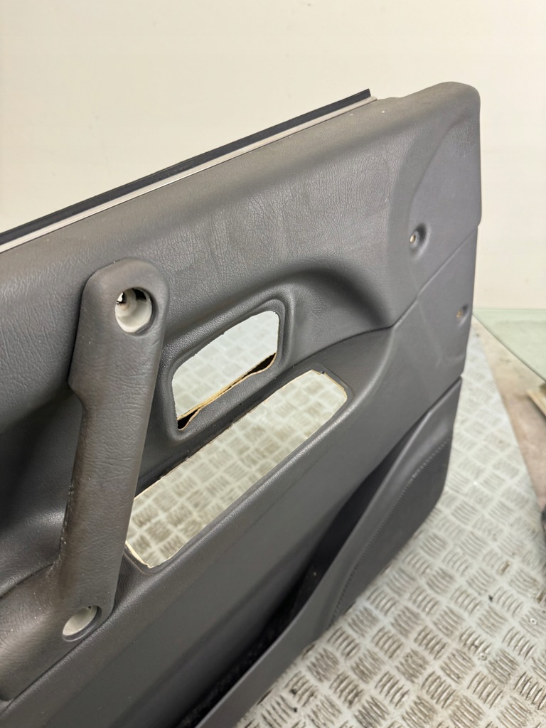 фото №8, Обшивка обивка дверь левый перед mitsubishi pajero ii 5d mr776490