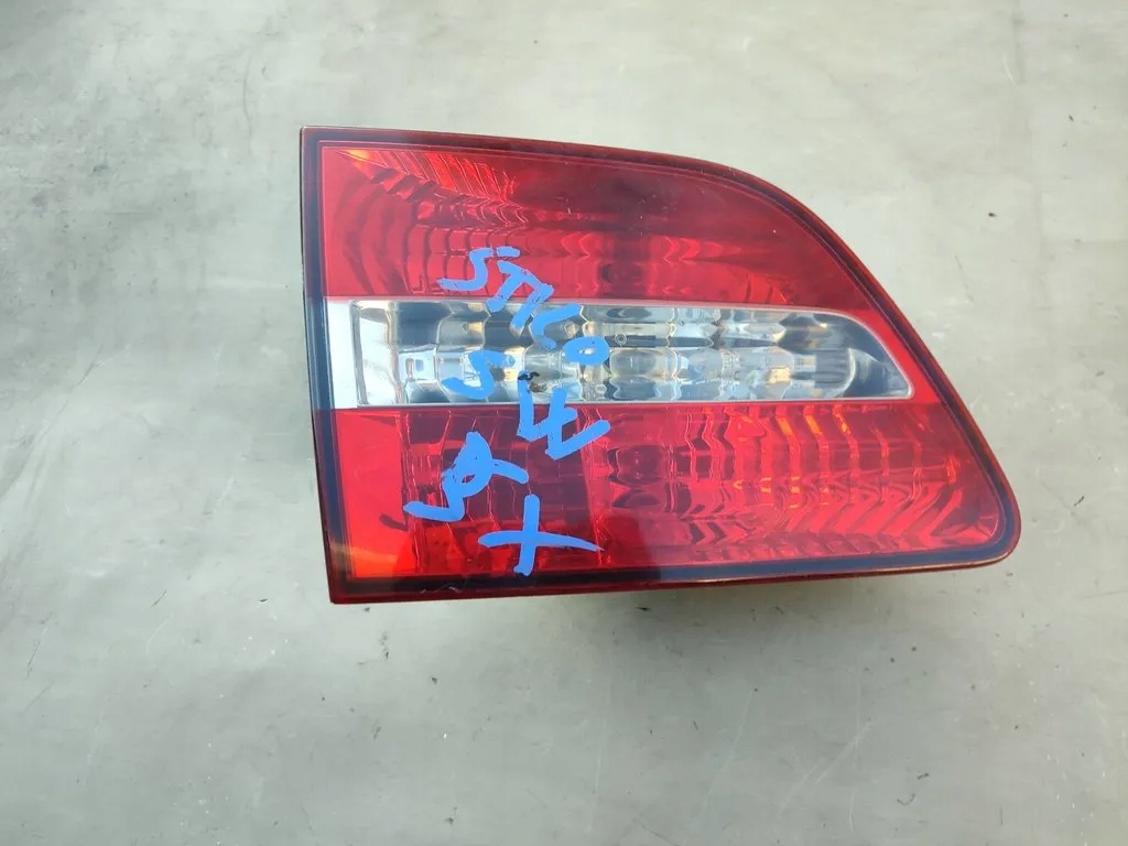 фото №1, Лампа вкладыш задняя левая fiat stilo 2003 kombi w крышка