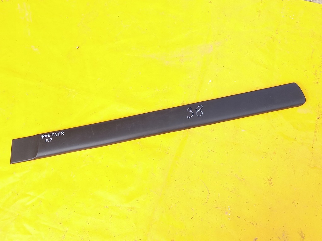 фото №1, Молдинг дверь правый перед partner 9620864377
