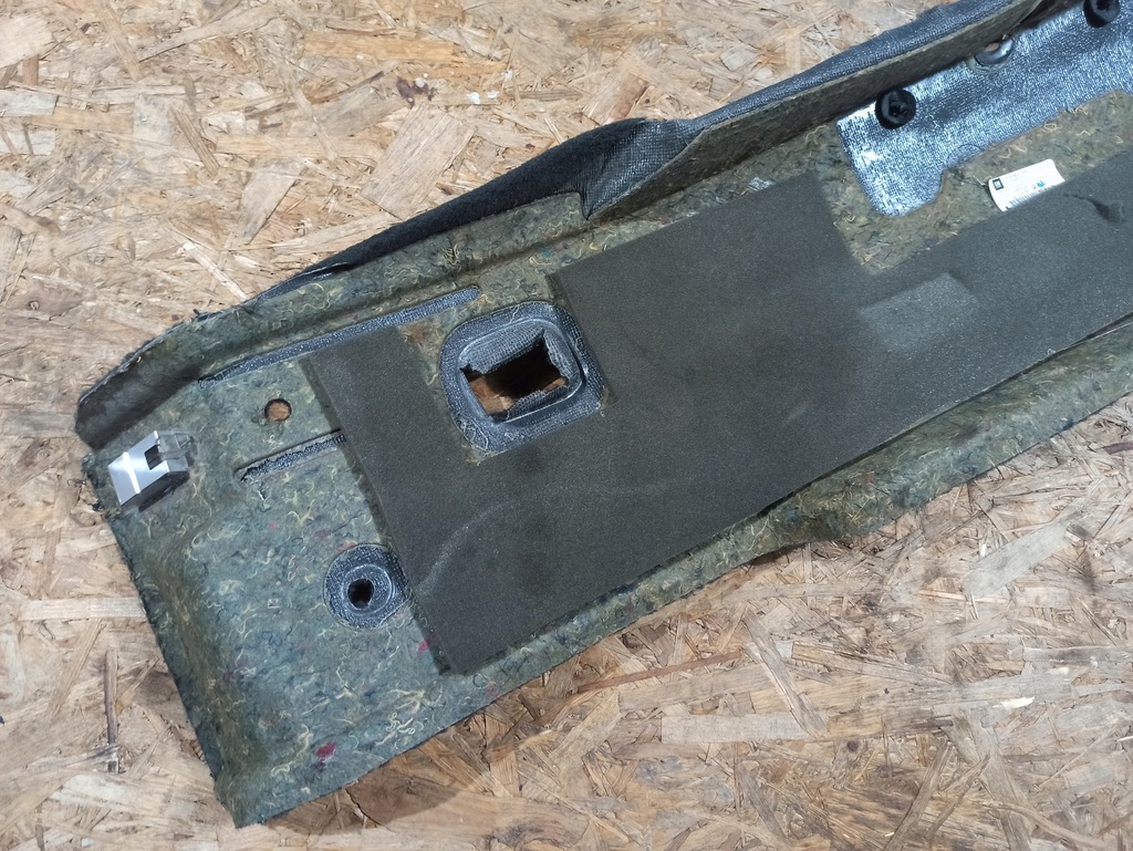 фото №6, Панель обивка обшивка багажника corvette c6