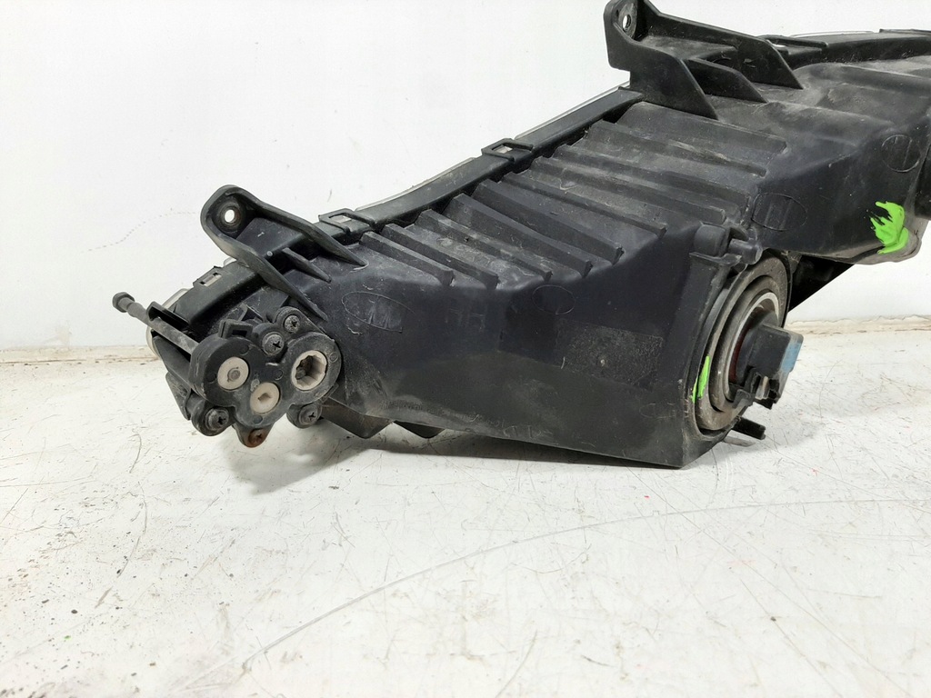 фото №11, Hyundai elantra v lift 1.6 16v 14r протитуманна фара правий 92202-3x230