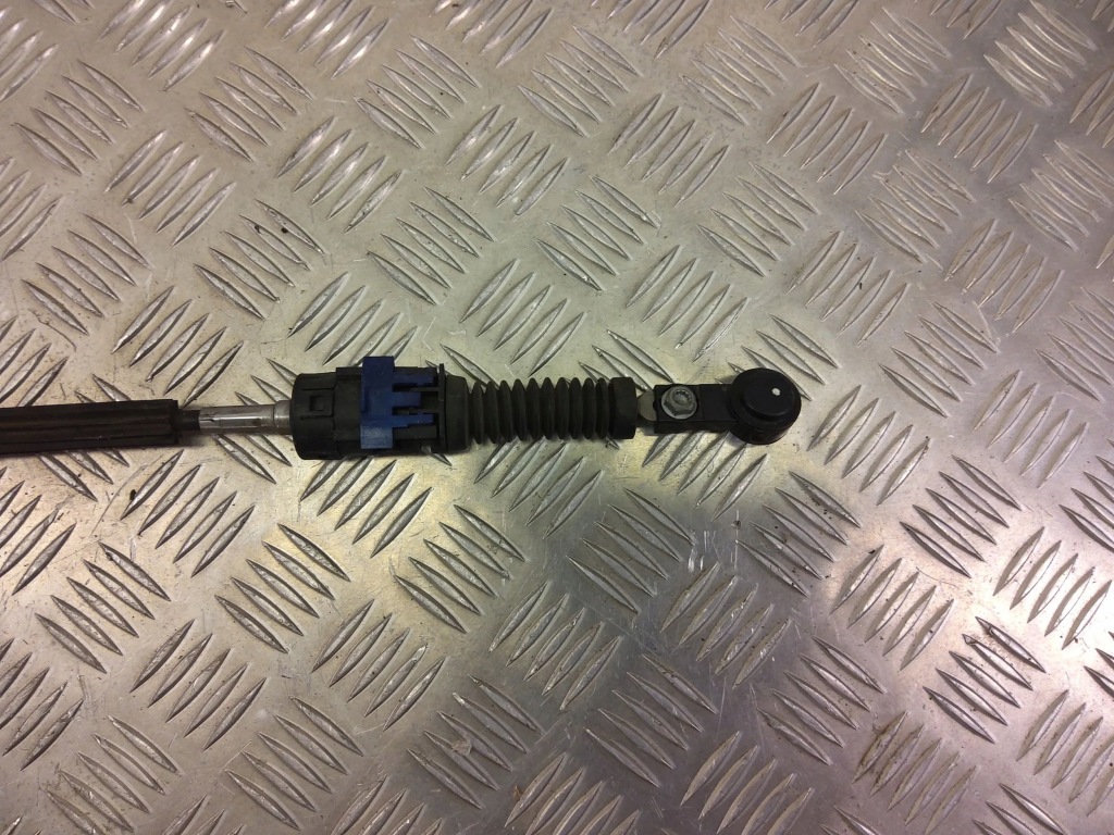 фото №8, Bmw x1 f48 f49 2018 середина трос перемикання передач