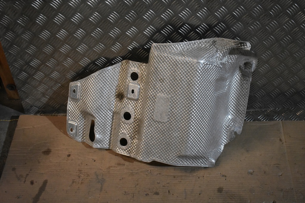 фото №1, Idealna захист теплова porsche macan 1