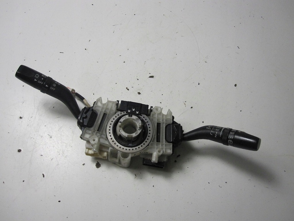 фото №1, Переключатель комбинированный переключатели mazda 6 2002r