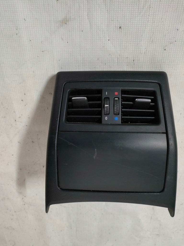 фото №1, Bmw e90 lift решітка обдув задня