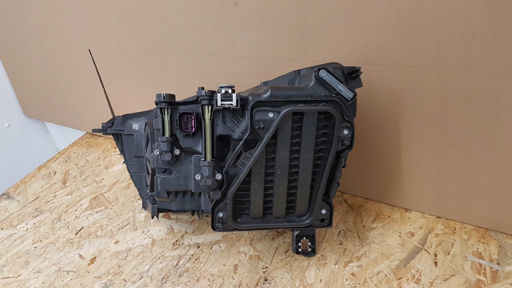 Фара перед правый  audi q3 83a full led 83a941034 в Украине