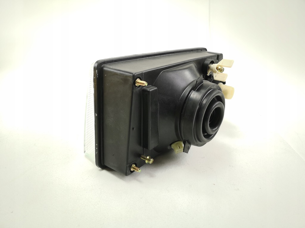 фото №10, Лампа правий перед lancia delta i hf 1979-1991 nowa magneti marelli lpa631