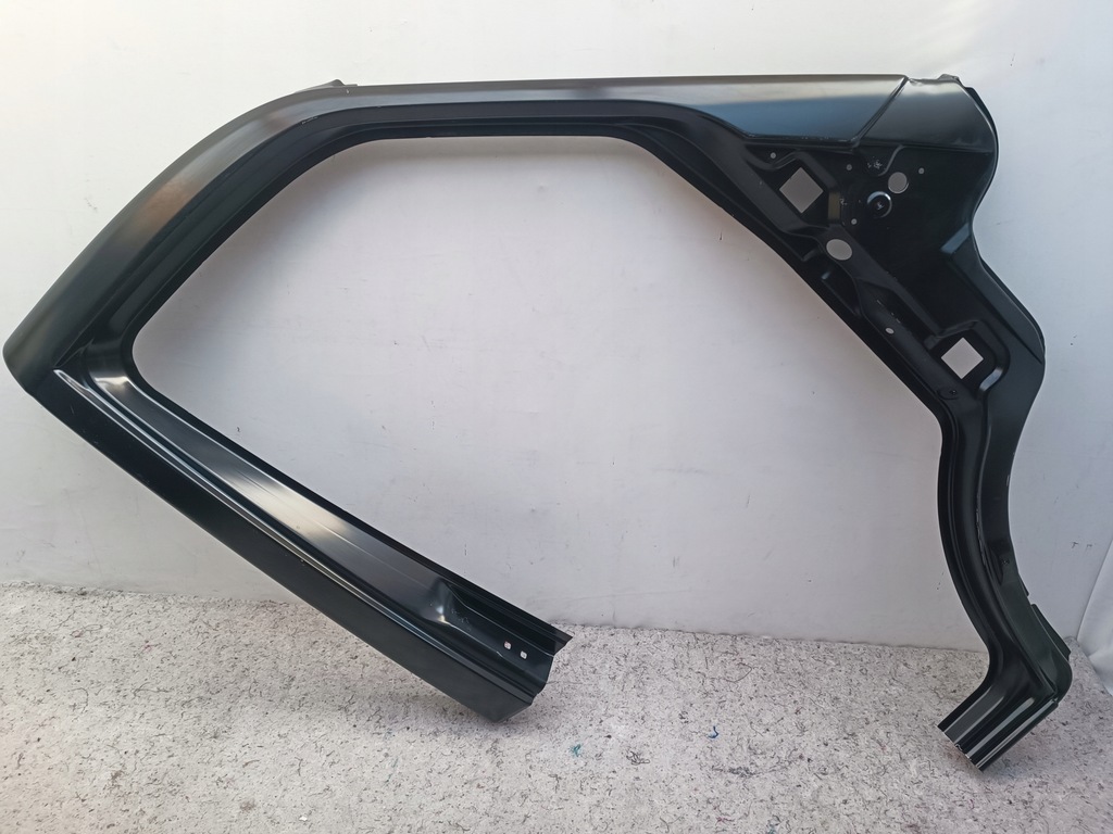 фото №1, Обшивка блок двигателя порог правый перед mercedes sprinter w907 w910