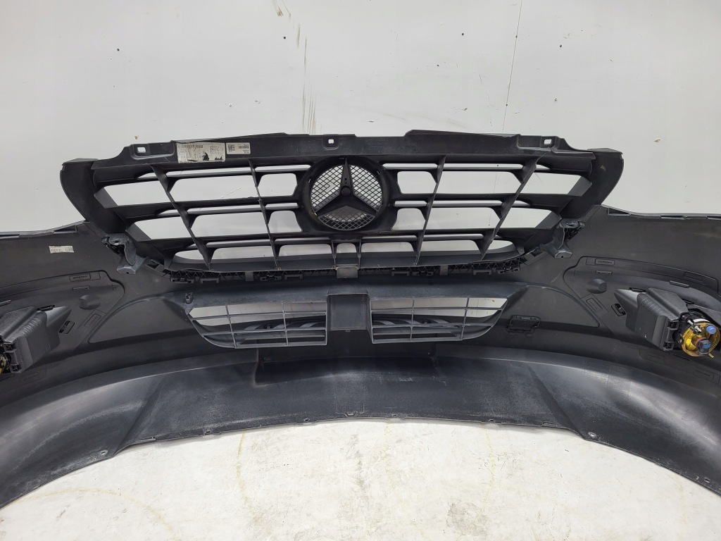 Бампер перед mercedes sprinter w907 w910 Оригінал