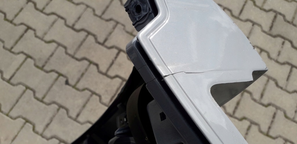 Накладка кришки задній renault megane v e-tech 901528393r Доставка