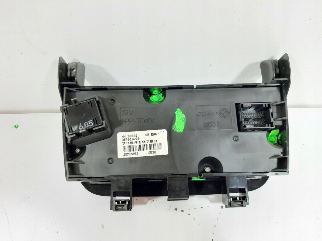 фото №12, Fiat grande punto 3d 06r панель обдув кондиционера 735419793