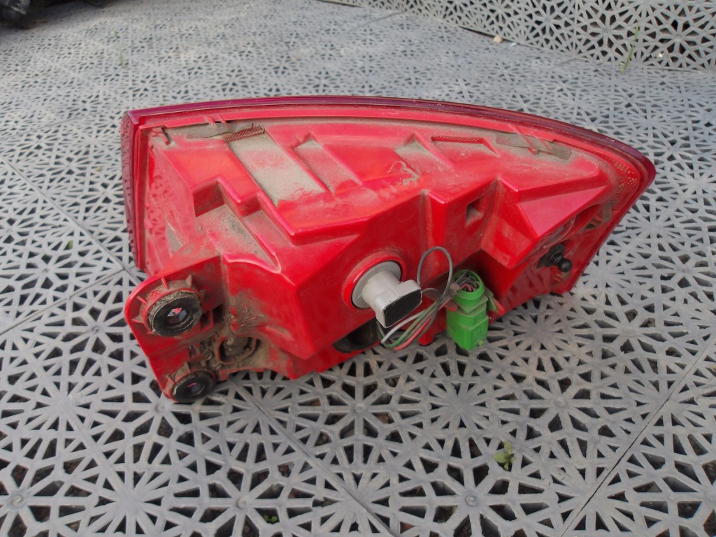 фото №2, Audi оригінальний номер 4g5 945 093a лампа задня комбінована