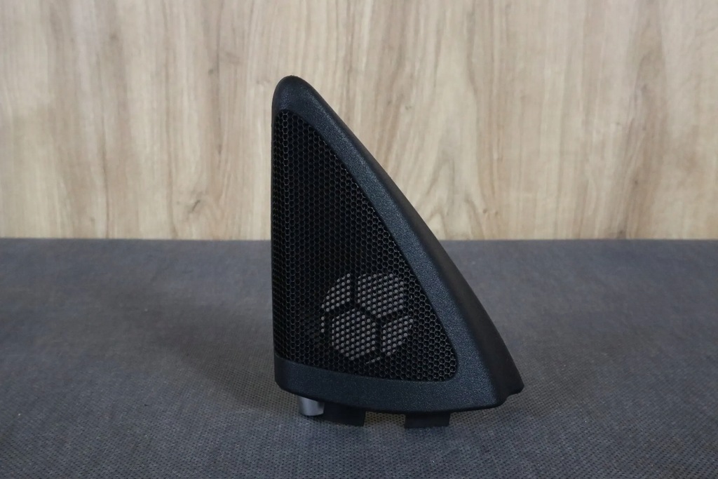 фото №1, Mercedes slk r171 накладка защита левая динамика треугольник зеркало