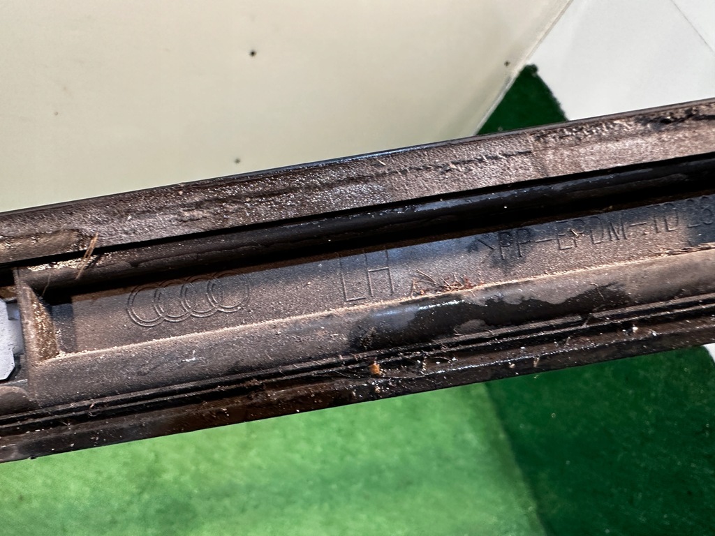 фото №9, Audi a1 82a s-line молдинг порог левая 82a853931a