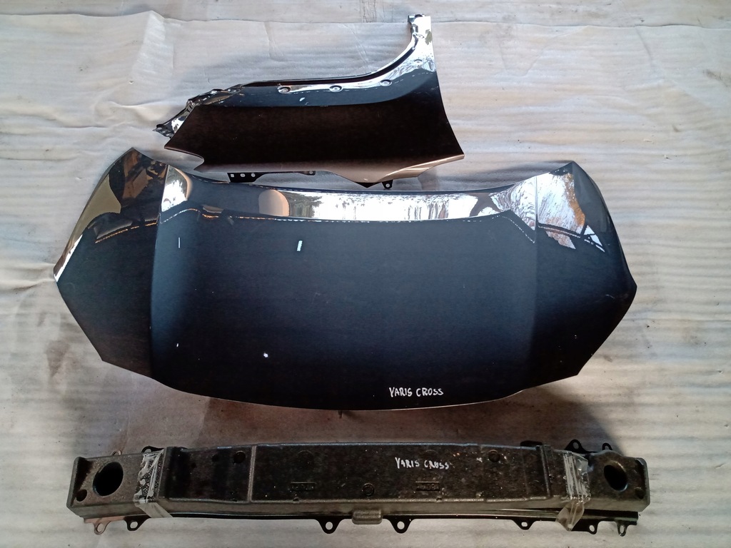 фото №1, Toyota yaris cross 20- капот