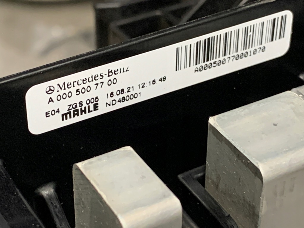 фото №9, Mercedes радиатор радиатор eqe 295 v295 a0995005001 a0995008901