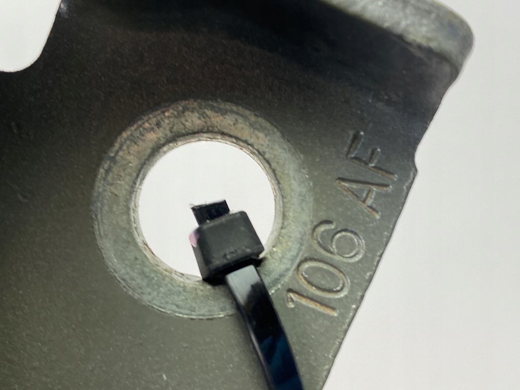 фото №7, Петля дверь передние правое комплект dodge challenger 2015+ usa