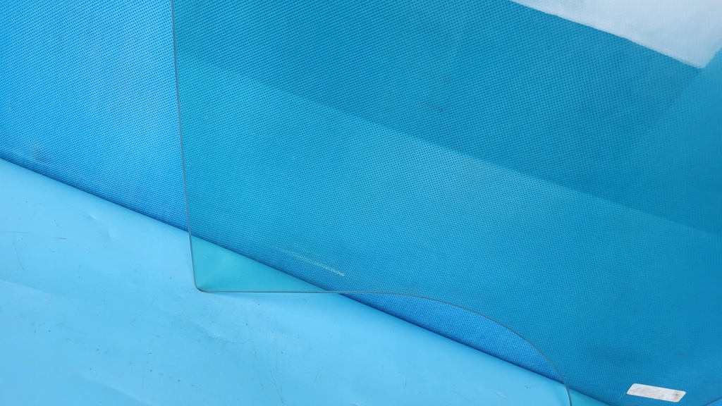 фото №9, Mercedes w206 c200 22r стекло дверь левый задняя a2067352100