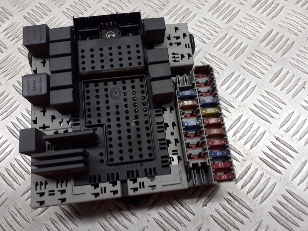 фото №1, Коробка запобіжників volvo s60 i 8676286