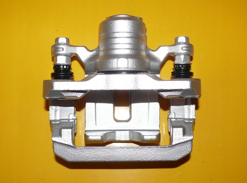 фото №4, Супорт правий задня nissan pathfinder 3 iii r51 307,6