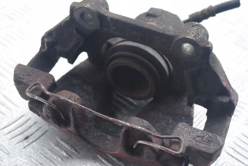 фото №4, Супорт правий перед + скоба 288mm vw bora golf iv