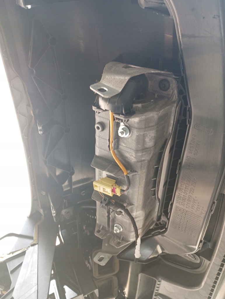 фото №5, Приборная панель консоль приборная панель skoda octavia ii europa