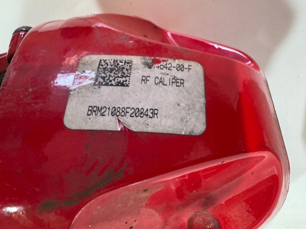 фото №7, Tesla 3 performance супорт гальмівний перед передній правий 1044642-00-f oryg