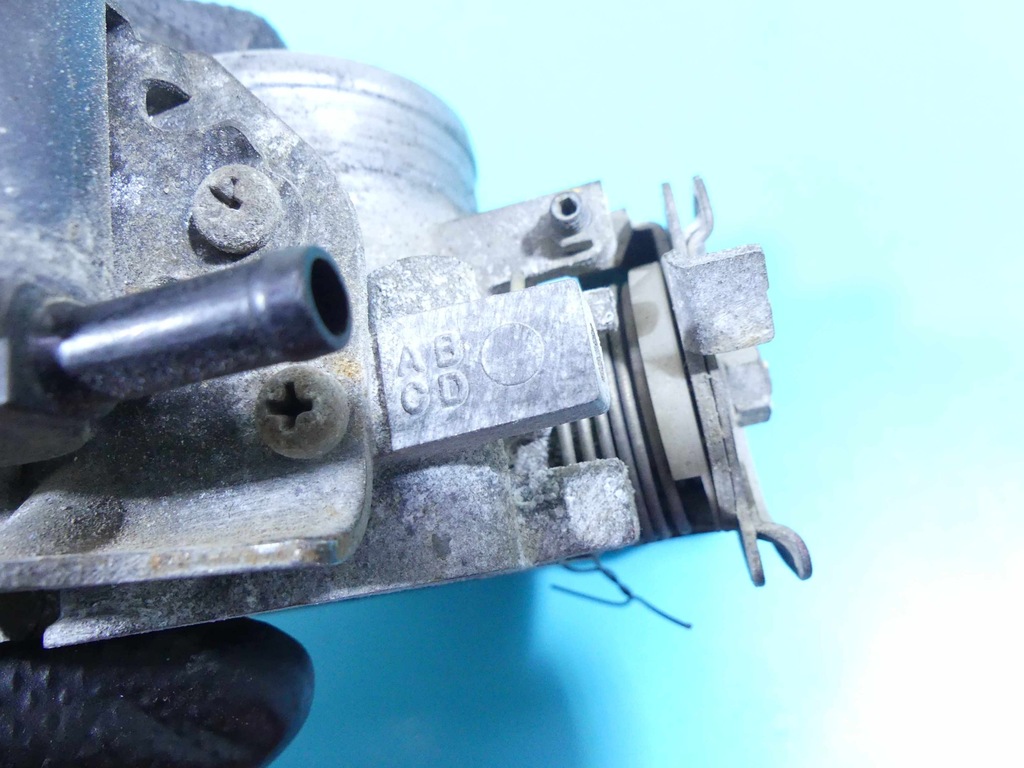 фото №11, Дросельна заслінка honda stream 136200-2262 1.7 16v