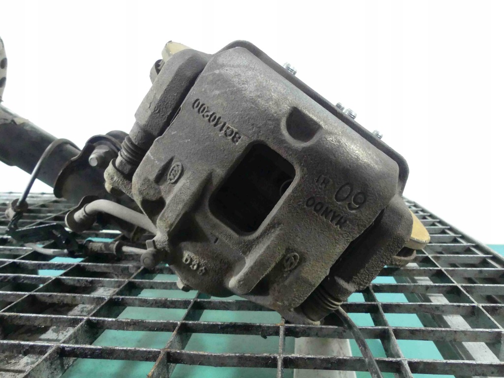 фото №1, Суппорт перед левый kia carens iv 13-19 1.7 crdi