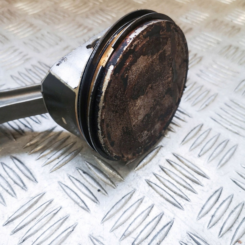 фото №6, Ford mustang v 2011 поршень