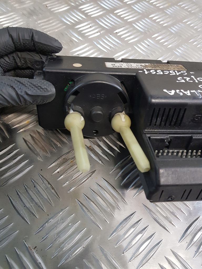 фото №8, Mercedes w210 e-klasa панель обдув 2108302185 9140010259